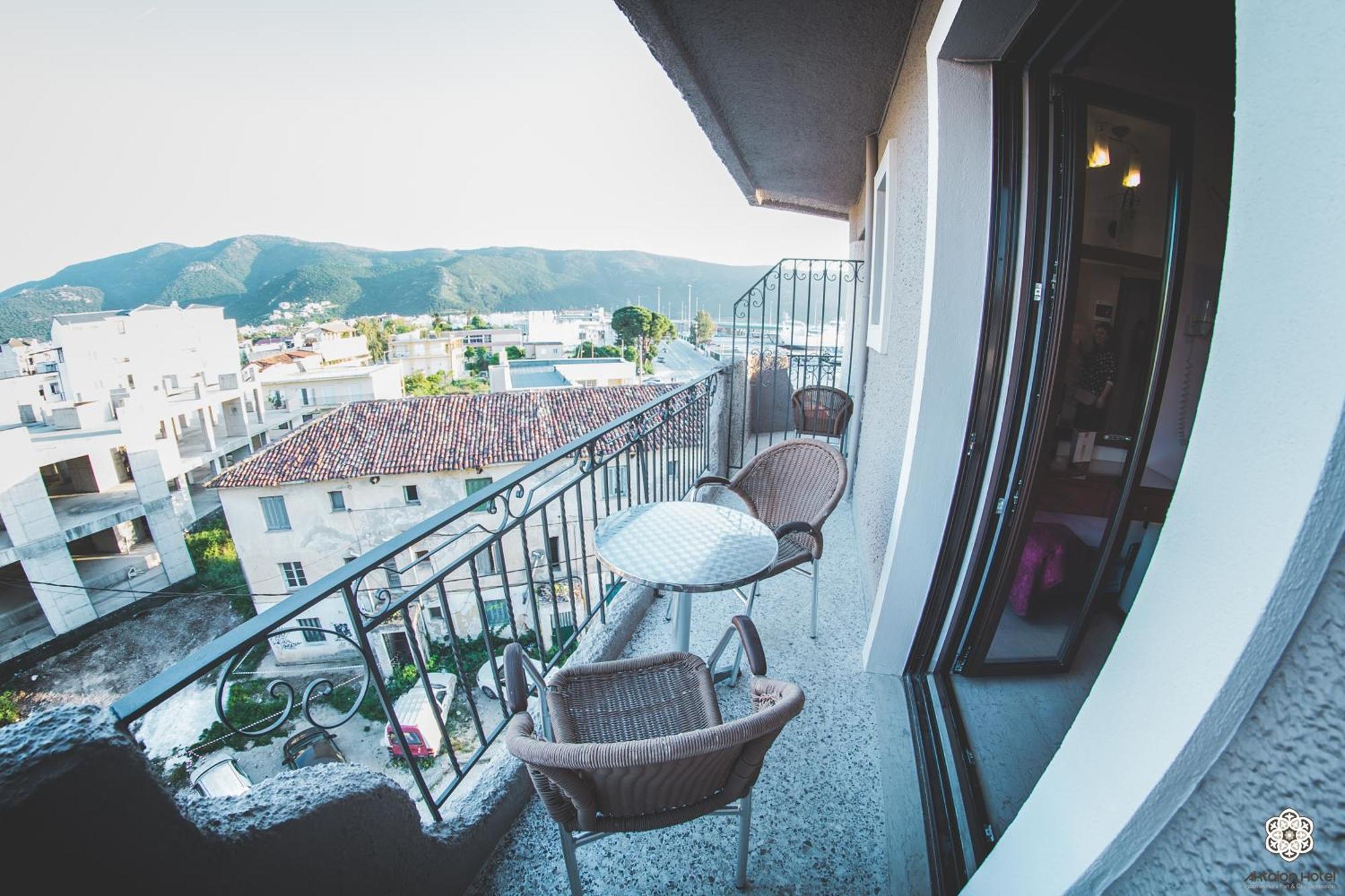 Aktaion Hotel Ігумениця Екстер'єр фото
