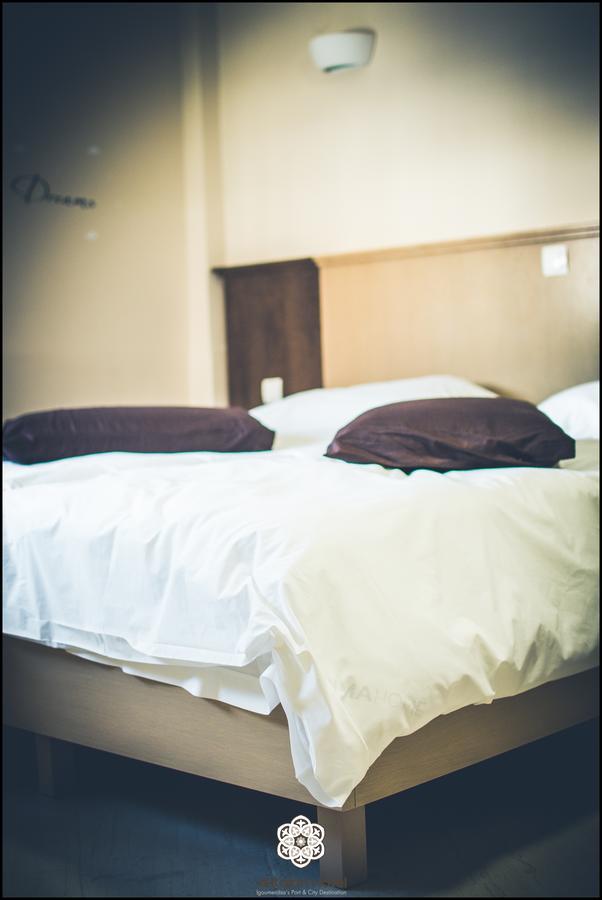 Aktaion Hotel Ігумениця Екстер'єр фото