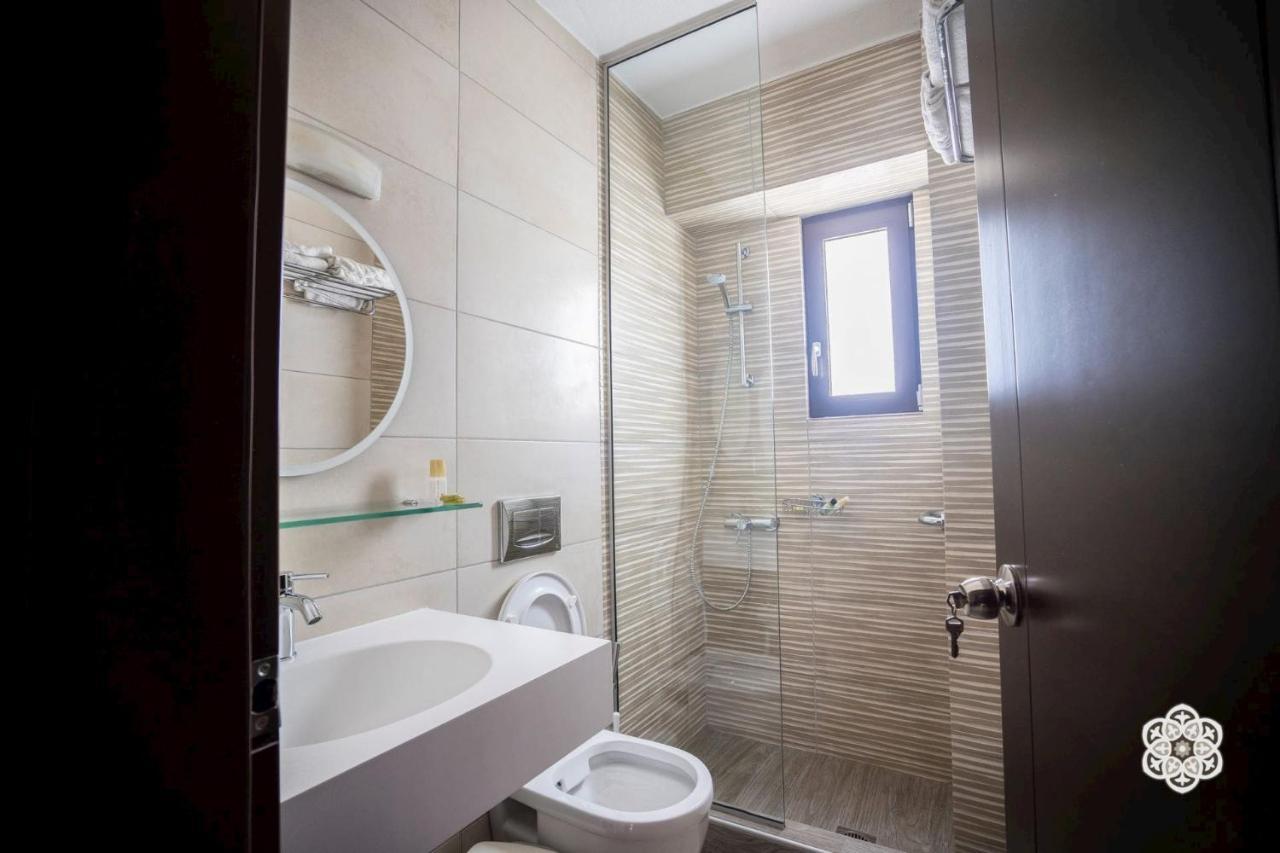 Aktaion Hotel Ігумениця Екстер'єр фото