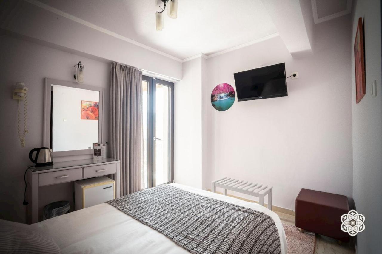Aktaion Hotel Ігумениця Екстер'єр фото